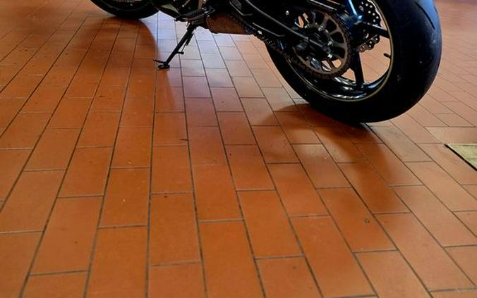 2024 Kawasaki Ninja® 650 ABS Metallic Covert Green/Metallic Spark Black