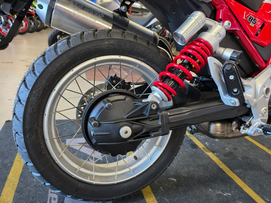 2025 Moto Guzzi V85 TT