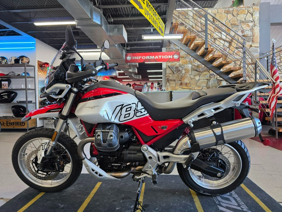 2025 Moto Guzzi V85 TT