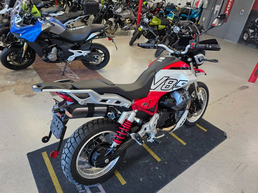 2025 Moto Guzzi V85 TT