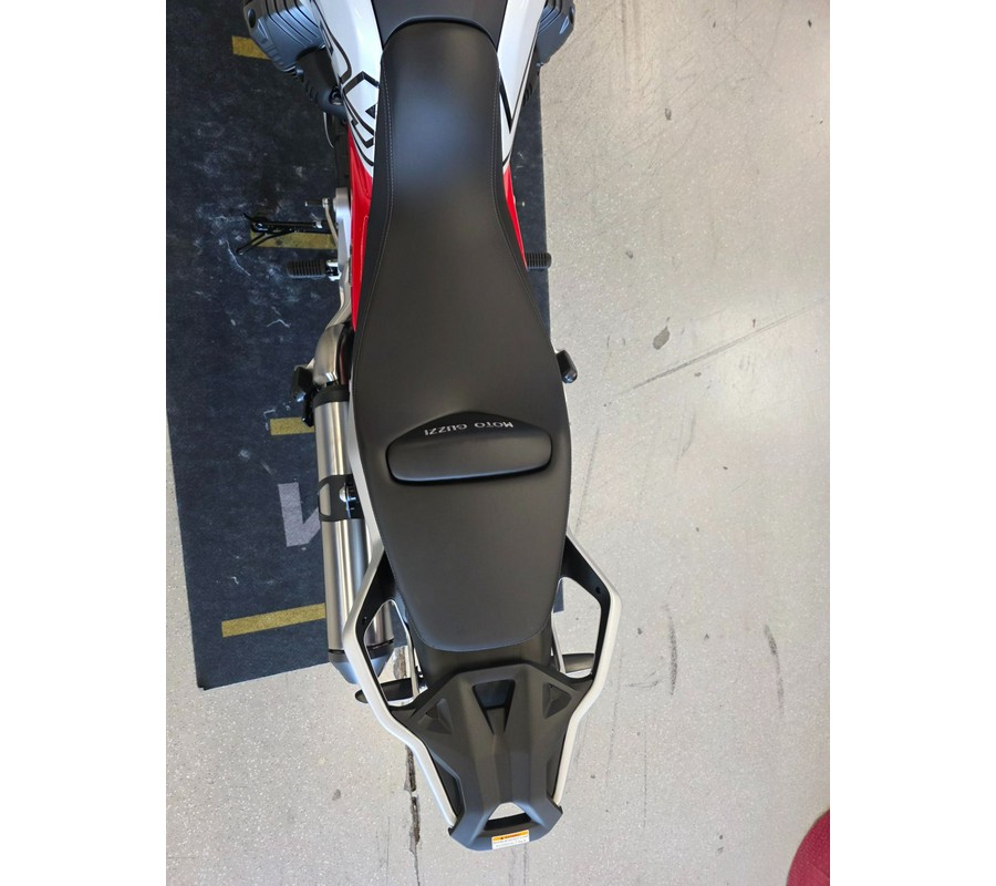 2025 Moto Guzzi V85 TT