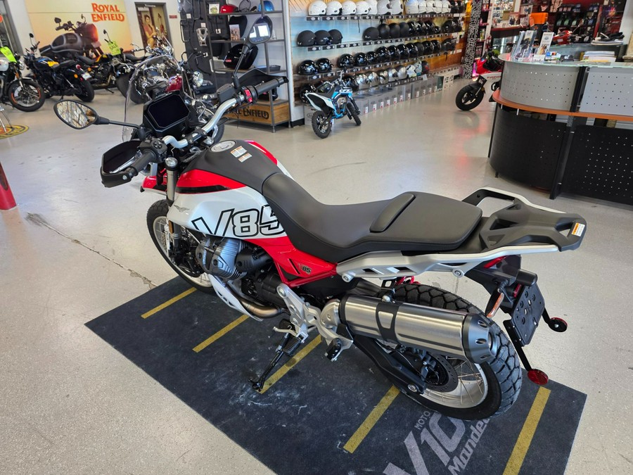 2025 Moto Guzzi V85 TT