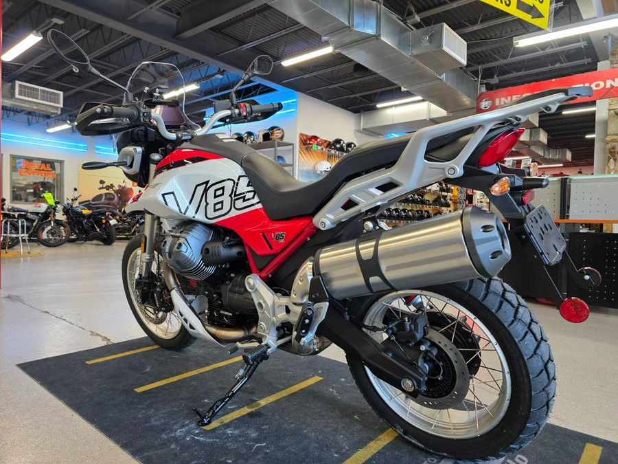 2025 Moto Guzzi V85 TT