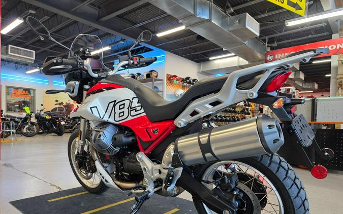 2025 Moto Guzzi V85 TT
