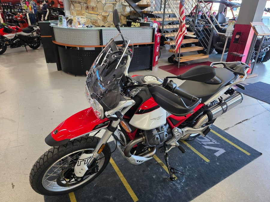 2025 Moto Guzzi V85 TT