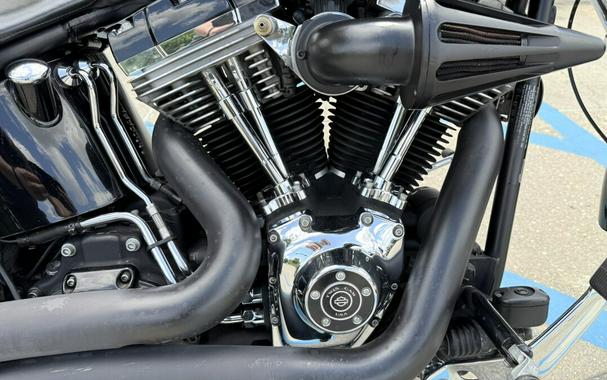 2011 Harley-Davidson® Blackline®