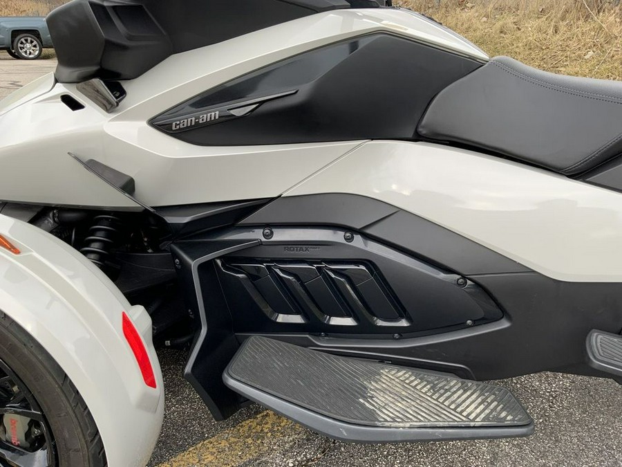 2021 Can-Am® Spyder® RT Limited Dark