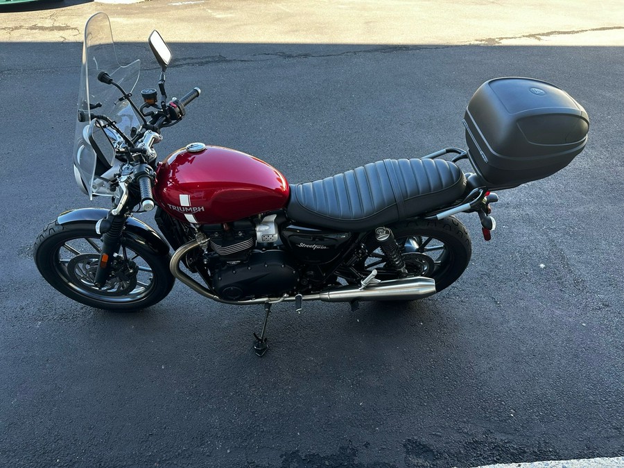 2017 Triumph Street Twin Base