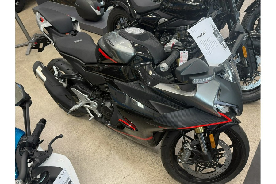 2025 CFMOTO CFMOTO 450 SS ZIRCON BLACK