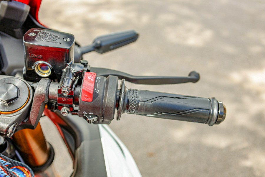 2026 YAMAHA YZFR3 ABS 70TH ANNIVERSARY EDITION