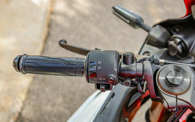 2026 YAMAHA YZFR3 ABS 70TH ANNIVERSARY EDITION