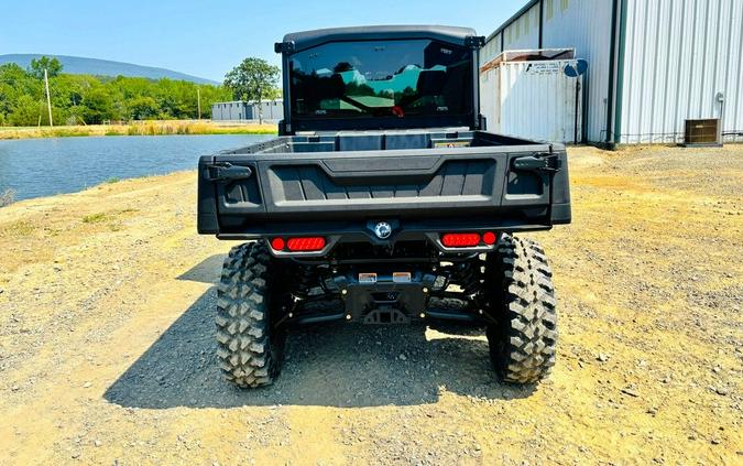 2026 Can-Am® Defender 6x6 Limited HD10
