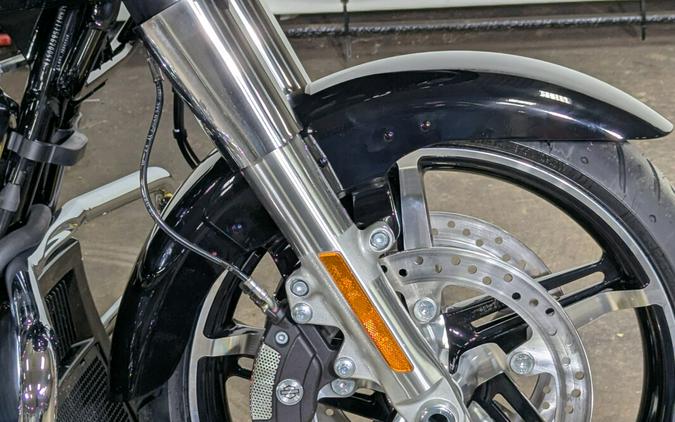 2025 Harley-Davidson Road Glide® Vivid Black Trim Chrome