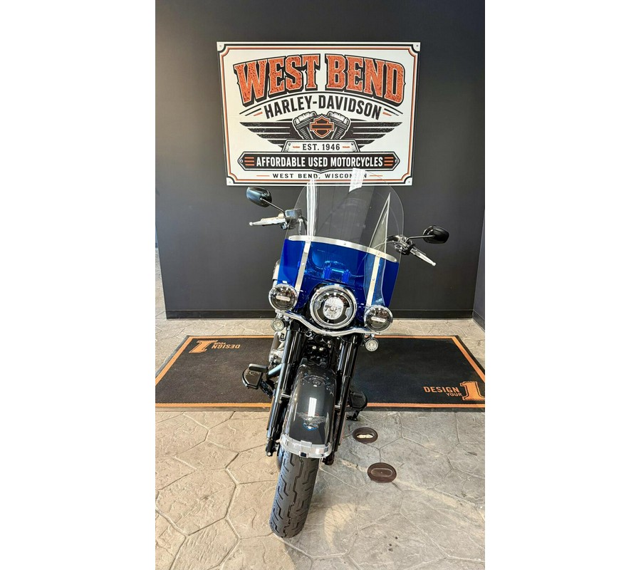 2026 Harley-Davidson Heritage Classic Midnight Ember w/Laced Wheels