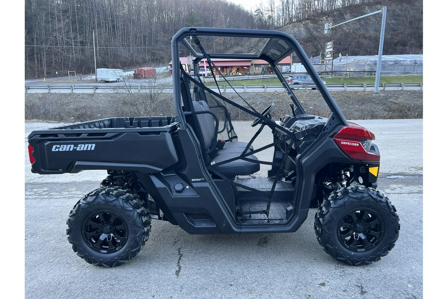 2024 Can-Am Defender DPS HD9