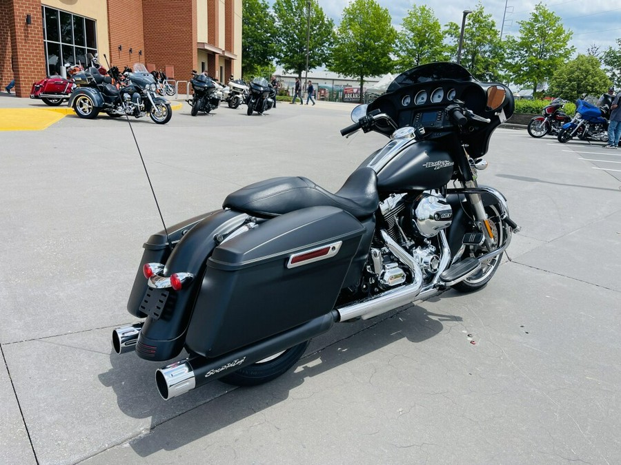 2016 Harley-Davidson Street Glide Special FLHXS