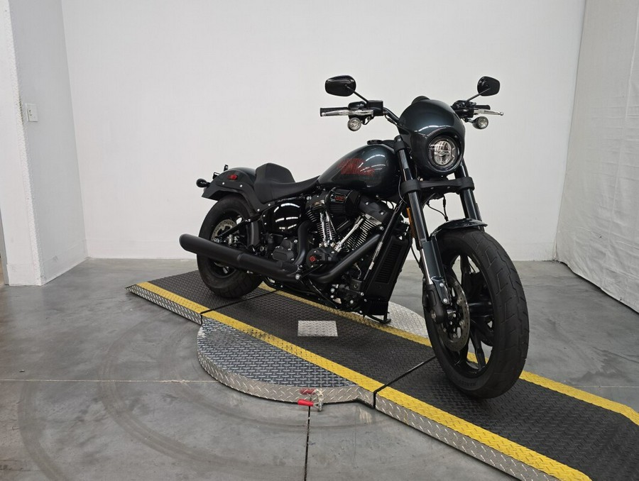 FXLRS 2025 Low Rider® S