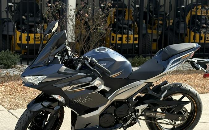 2023 KAWASAKI NINJA 400 ABS - DAM1894
