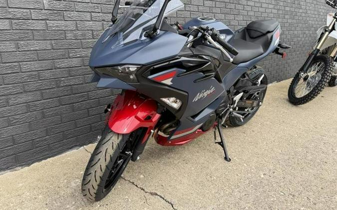 2026 Kawasaki Ninja® 500 ABS Metallic Matte Twilight Blue