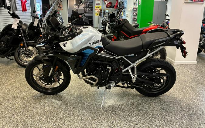 2026 Triumph Tiger 900 Alpine Edition