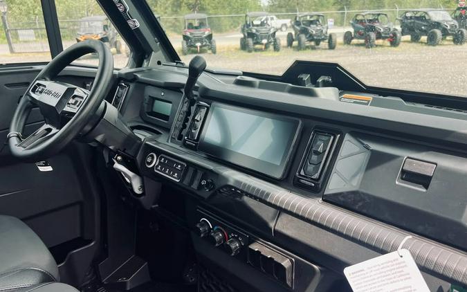 2026 Defender MAX XT CAB HD11 - Can-Am