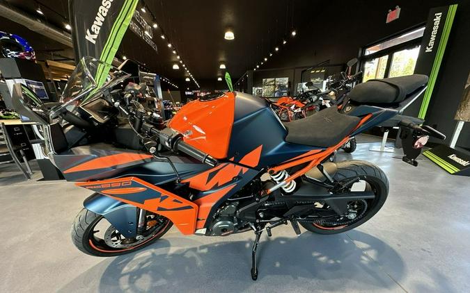 2023 KTM RC 390