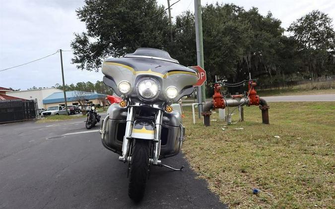 2012 Harley-Davidson® CVO Ultra Flhtcuse7