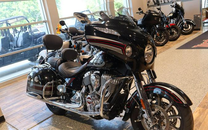 2018 Indian Motorcycle® Chieftain® Limited ABS Thunder Black Pearl with Graphics