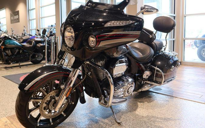 2018 Indian Motorcycle® Chieftain® Limited ABS Thunder Black Pearl with Graphics