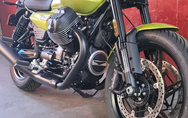 2027 Moto Guzzi V7 Sport