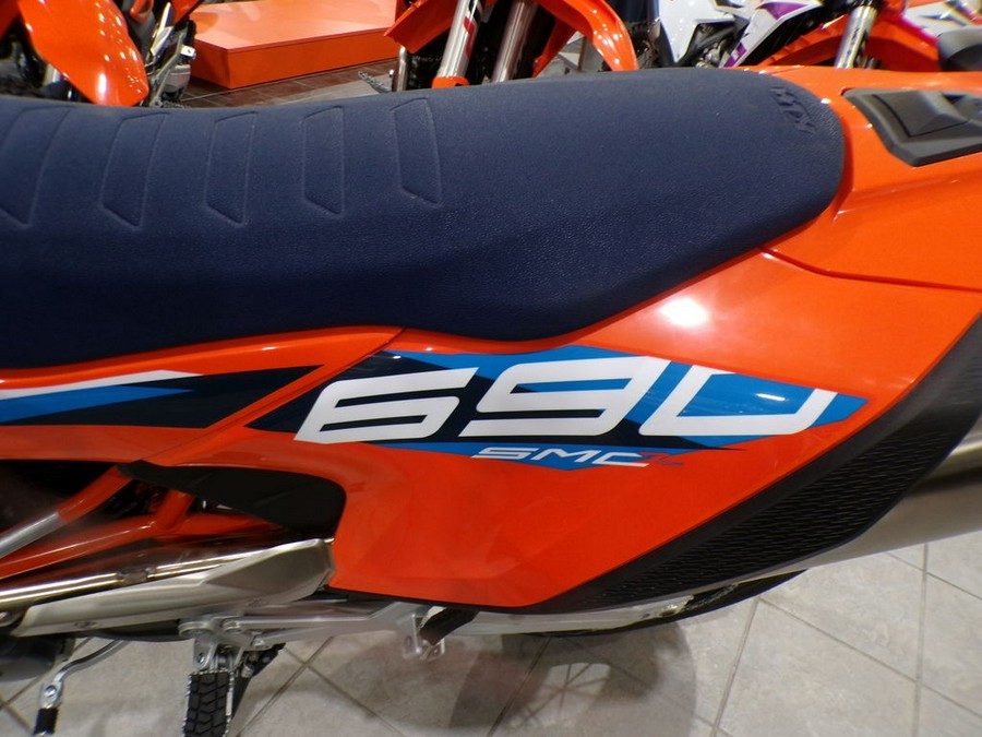 2024 KTM 690 SMC R