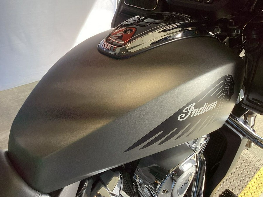 2021 Indian Motorcycle® Challenger® Titanium Smoke