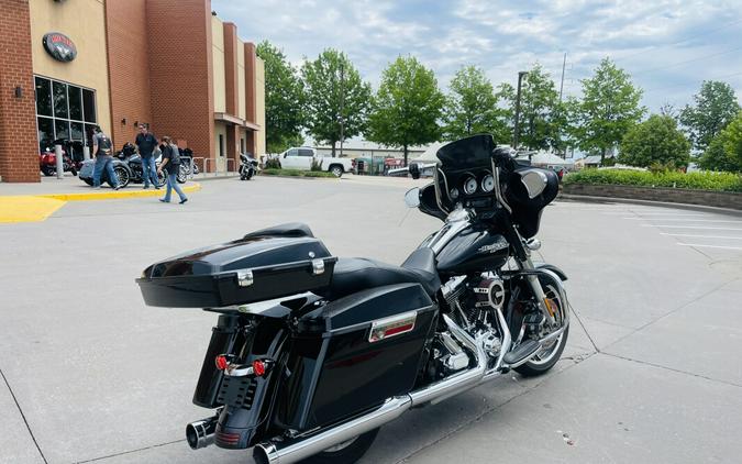 2011 Harley-Davidson Street Glide FLHX