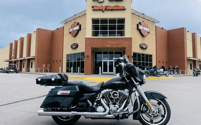 2011 Harley-Davidson Street Glide FLHX