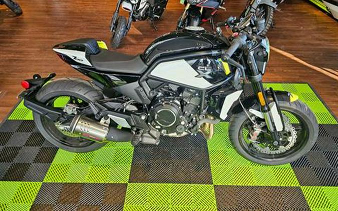 2024 CFMOTO 700CL-X Sport