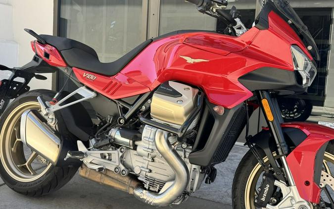 2023 Moto Guzzi V100 Mandello