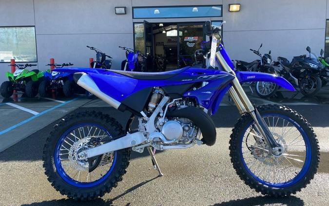 2023 Yamaha YZ250X First Look [8 Fast Facts, 15 Photos, Specs]