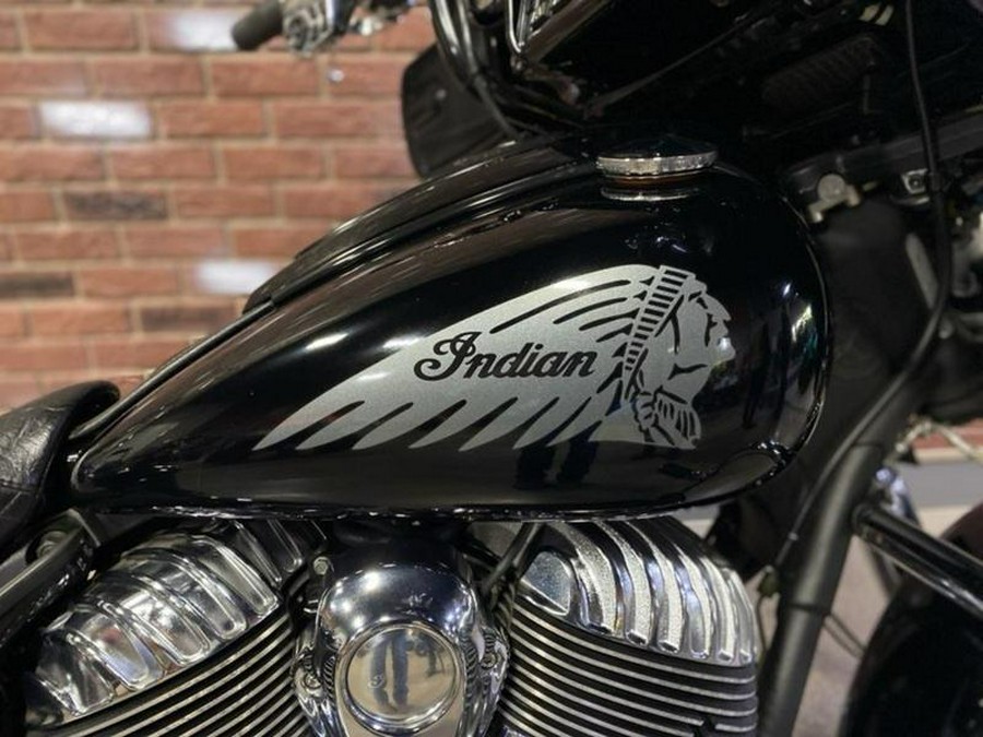 2017 Indian Motorcycle® Chief Dark Horse® Thunder Black Smoke