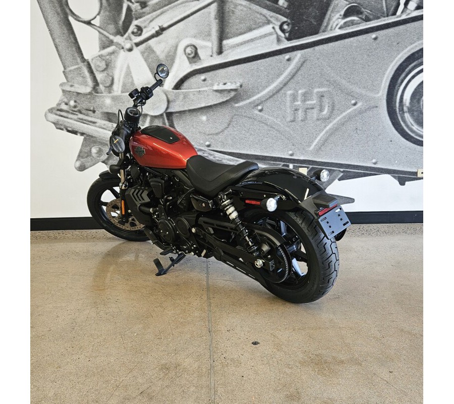 RH975 2025 Nightster