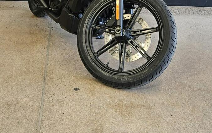 RH975 2025 Nightster