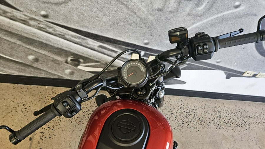 RH975 2025 Nightster