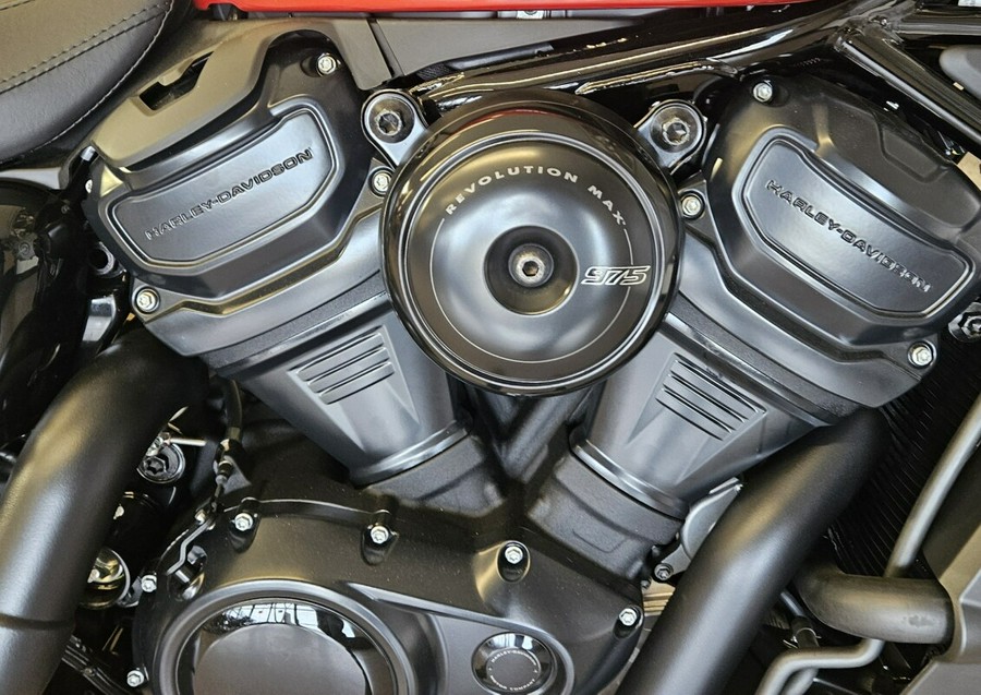 RH975 2025 Nightster