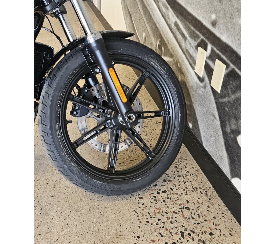 RH975 2025 Nightster