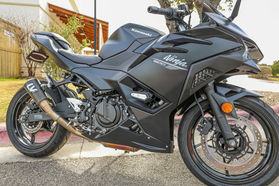 2026 KAWASAKI NINJA 500 BASE