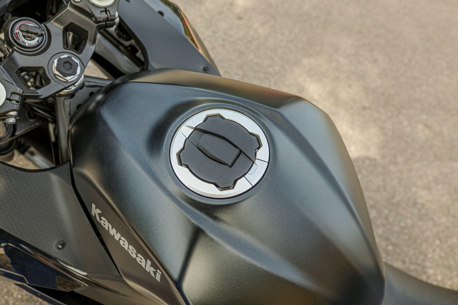 2026 KAWASAKI NINJA 500 BASE