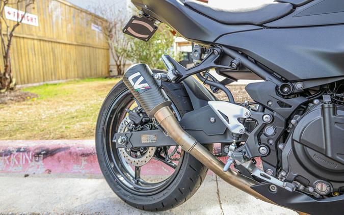 2026 KAWASAKI NINJA 500 BASE