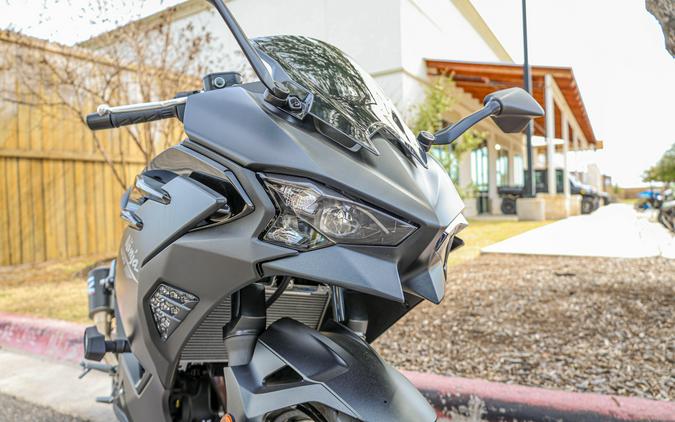 2026 KAWASAKI NINJA 500 BASE