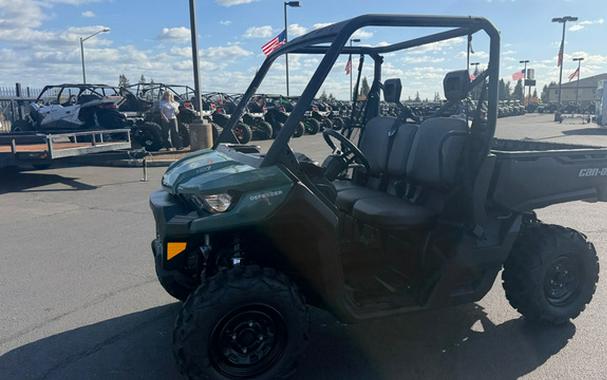 2026 Can-Am Defender HD7