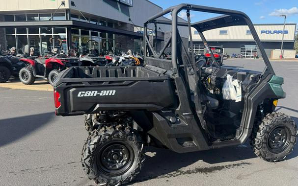 2026 Can-Am Defender HD7