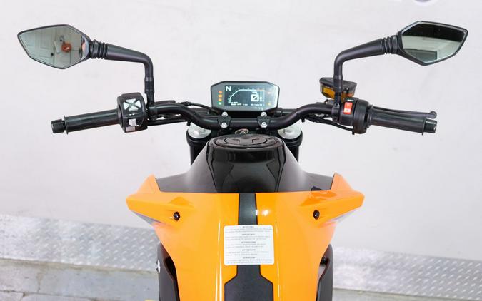 2023 KTM 790 Duke